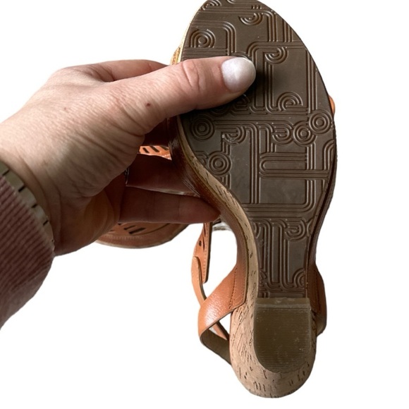 Like New - Belle by Sigerson Morrison Babita T Strap Sandals - size 8.5 - Picture 7 of 8